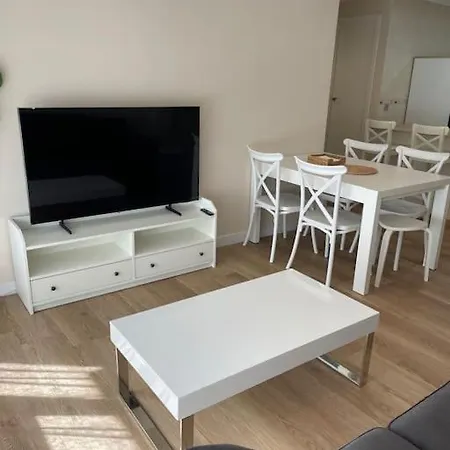 En Con Parking Y Wifi اوفيدو