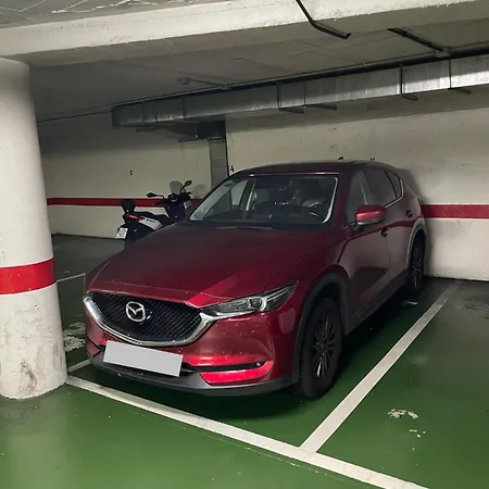 En Con Parking Y Wifi Апартаменты *